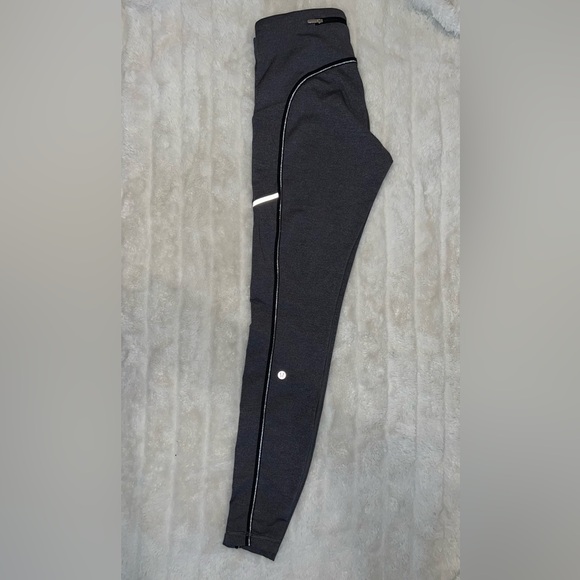 Lululemon Reflective Zip Pocket Leggings - Picture 5 of 7